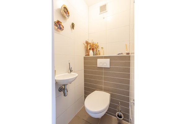 Medium property photo - Zwedenburg 258, 2591 BM Den Haag